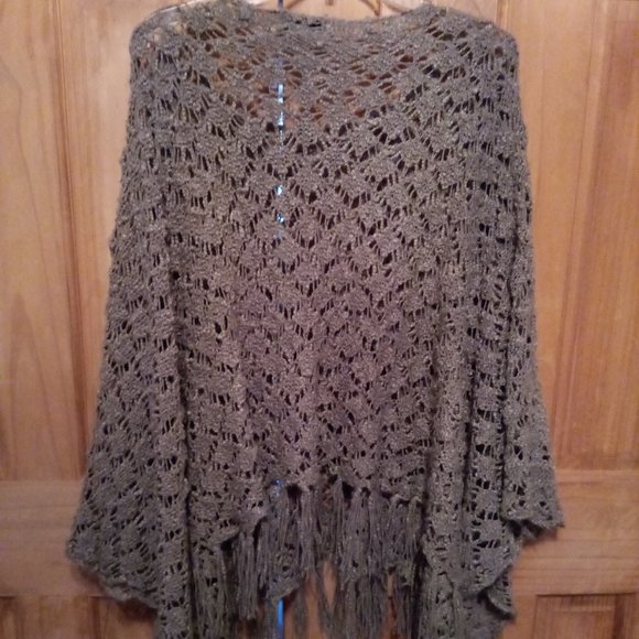 Miss Kelly 1999 gray shawl - Picture 4 of 12